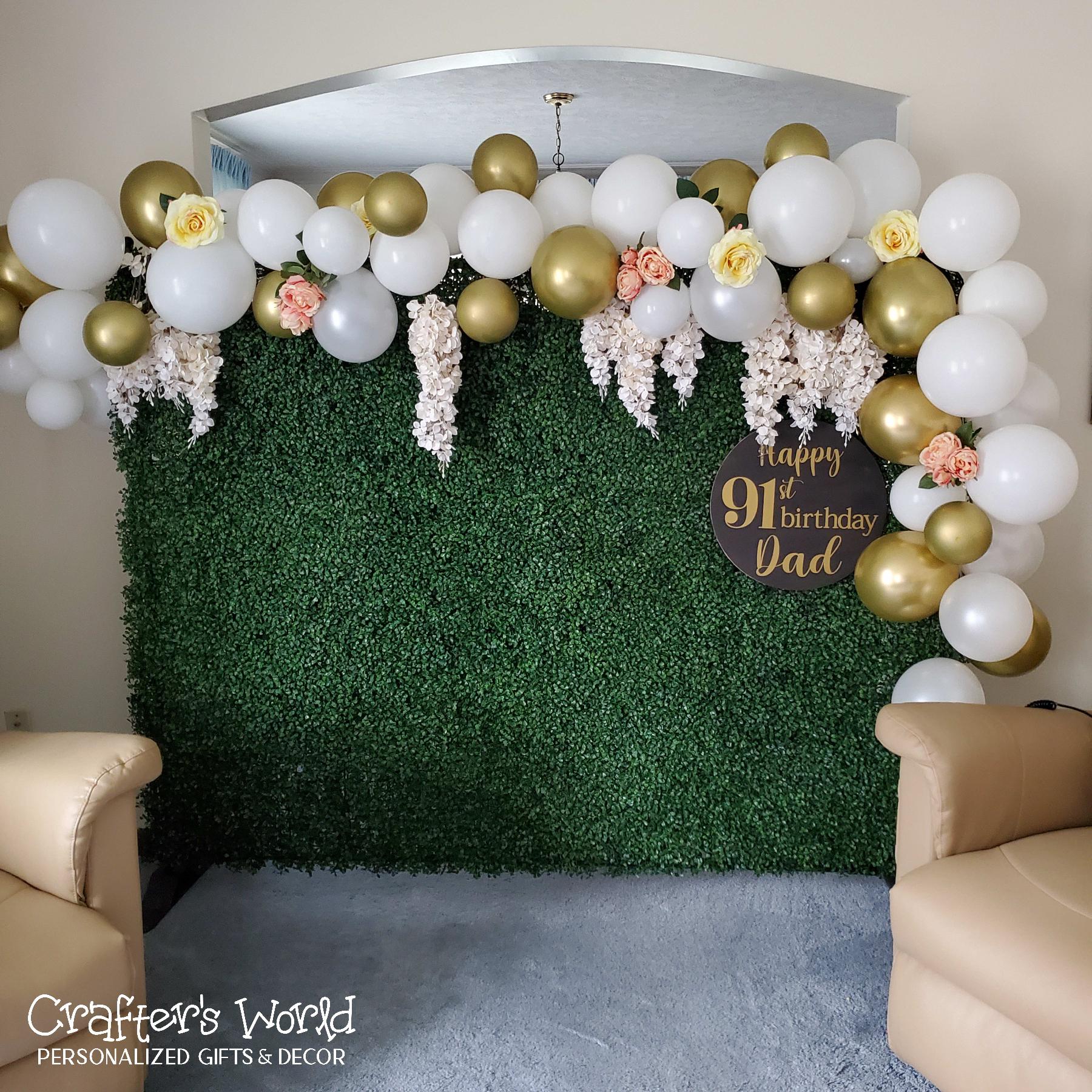 Crafter's World Boxwood Wall Backdrop Event Setup Small